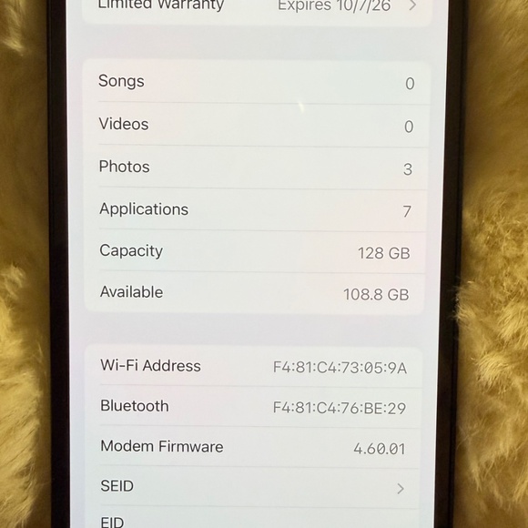 Brand new iPhone 13 128G Black, unlocked, only opened and activated, with warran - Picture 4 of 5